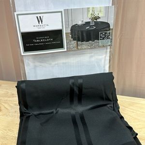 Wamsutta Microfiber Spill•Proof Black Round 60” Tablecloth